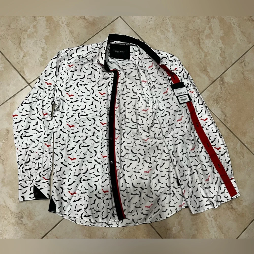 *NEW* MacZoo Long Sleeve Button Up Shirt (Red/Black Bat Print) (Size L) - Picture 4 of 5